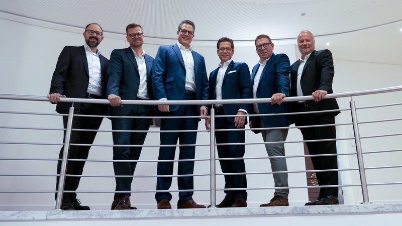 Das neue Team in der Führungsebene (von links): Christian Mascher, Philipp Wenzel, Jan Ostendorf, Jens Ostendorf, Christian Laukamp und Stefan Heymann. Foto: J.W. Ostendorf