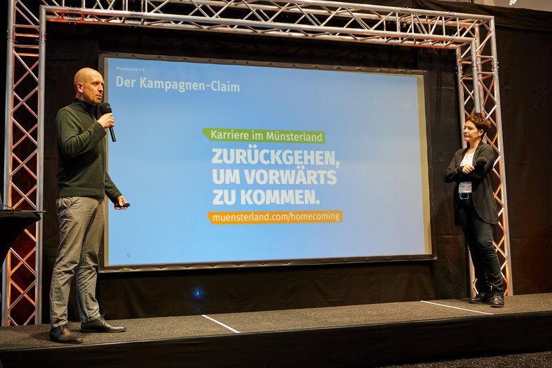 Präsentation der Fachkräftekampagne