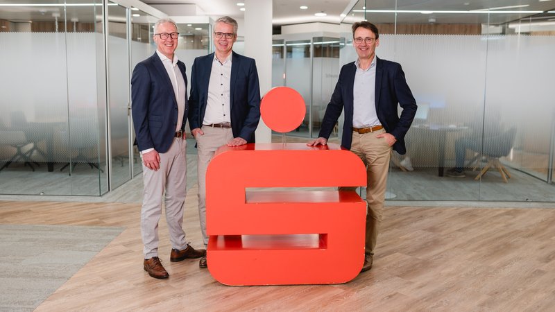 Der Vorstand der Kreissparkasse Steinfurt (von links:) Peter Hensmann, Carl-Christian Kamp und Rainer Langkamp. Foto: Kreissparkasse Steinfurt
