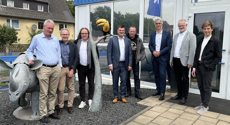 Um die Nutzung von Wasserstoff als klimaneutraler Energieträger auf Basis von Ammoniak für die Produktion voranzutreiben, wollen Yara, Klinkerwerke Hagemeister, Dr. Suwelack und die Zinq-Gruppe kooperieren. Foto: Mechthild Mohr/Yara GmbH & Co. KG