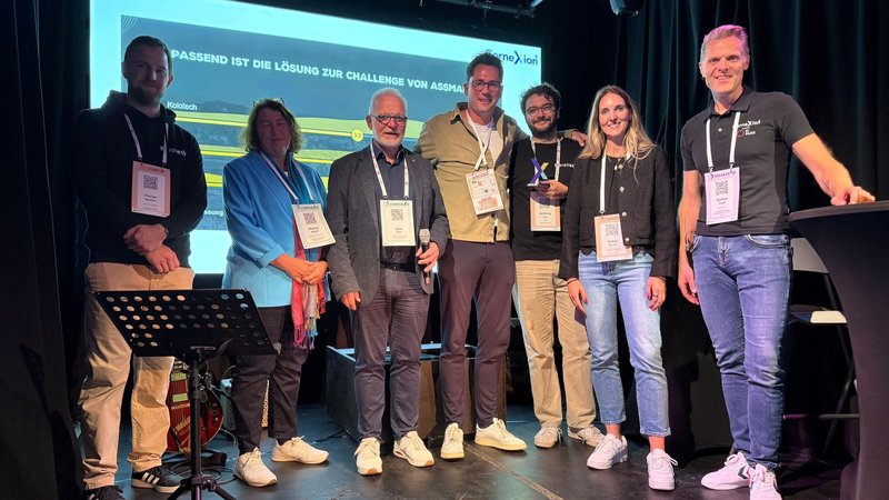 In einer Challenge haben Start-ups für den Büromöbelhersteller Assmann KI-Lösungen für eine effizientere Logistik vorgestellt. Foto: Assmann