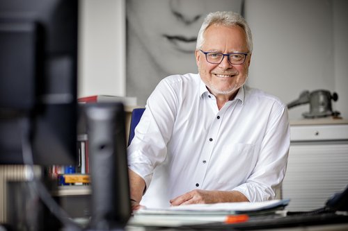 Nach 34 Jahren beim Landkreis Osnabrück geht Siegfried Averhage in den Ruhestand. | Foto: Miriam Loeskow-Bücker